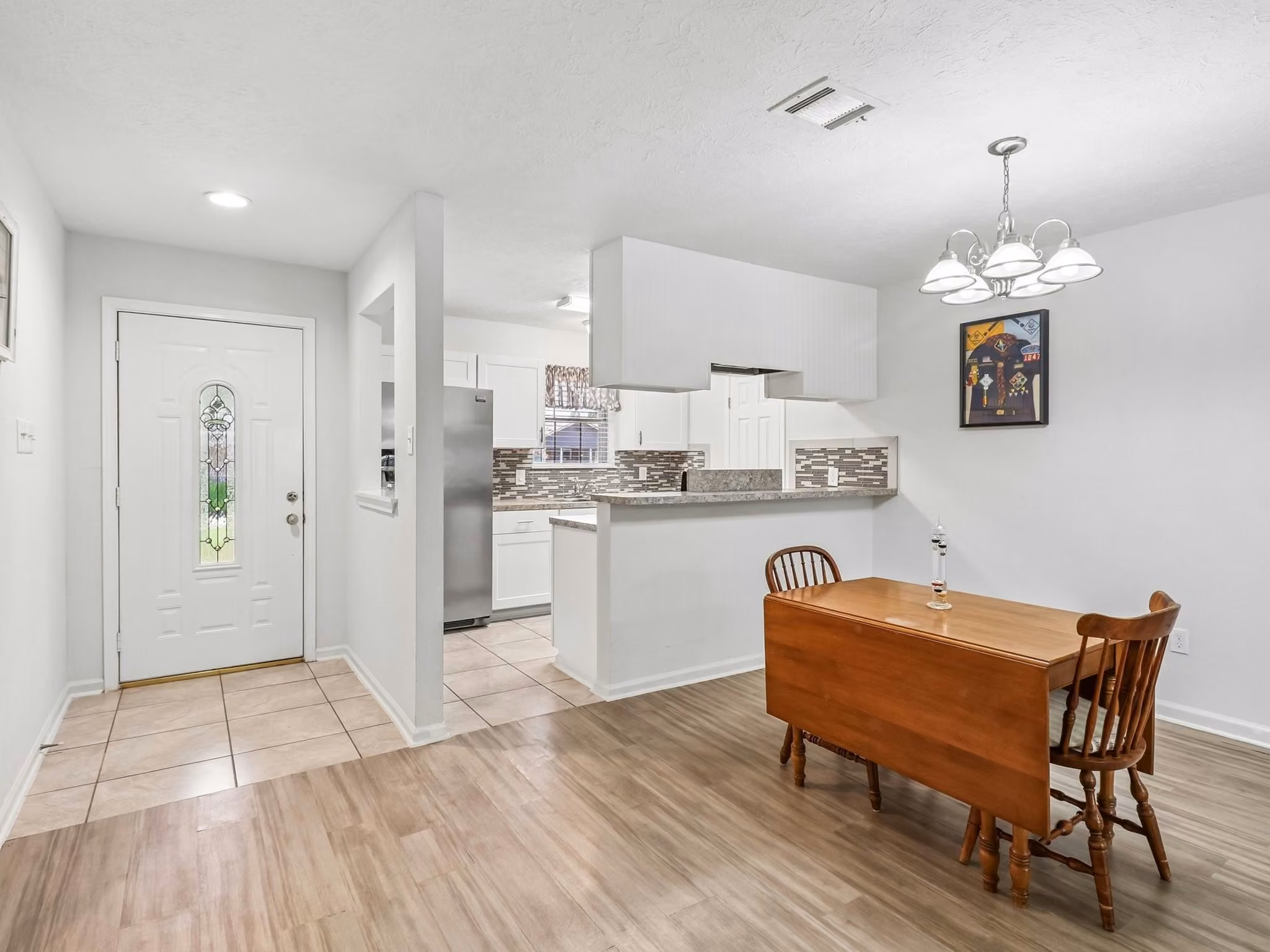 Photo 4 of 5110 Geneva Drive, Friendswood, TX