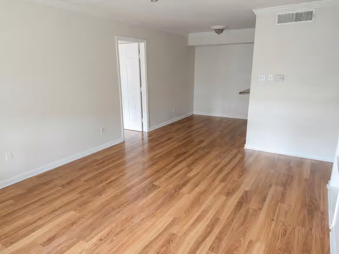 Photo 2 of 2250 Bering Drive 68, Houston, TX