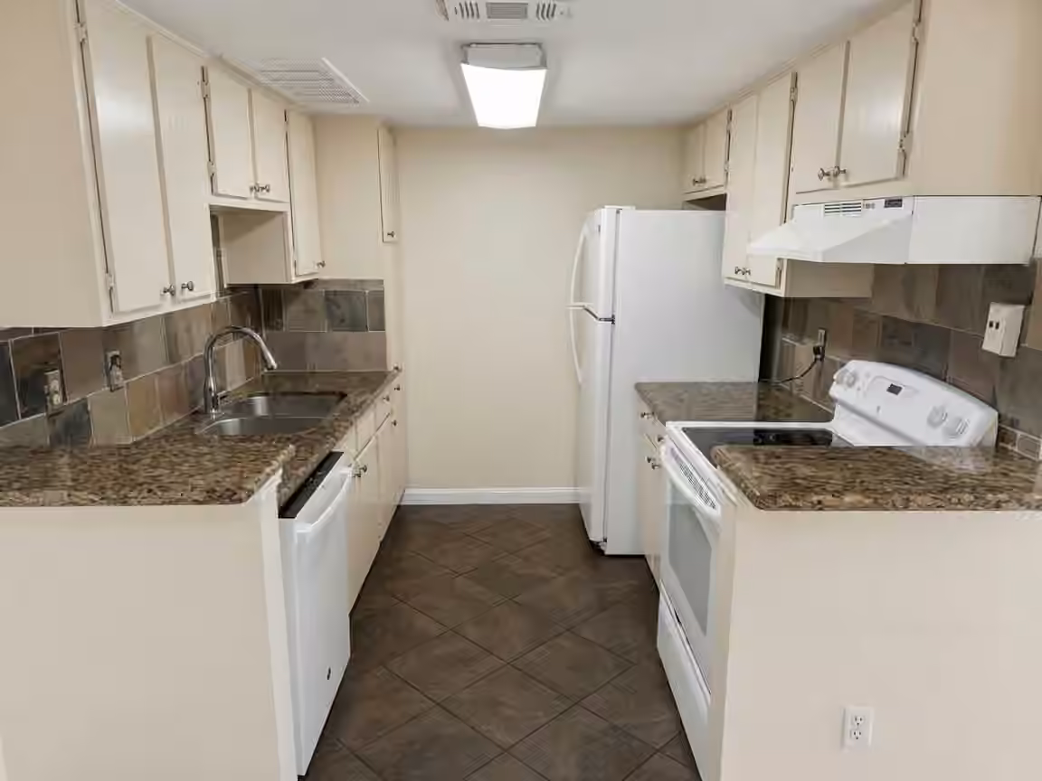 Photo 3 of 2250 Bering Drive 68, Houston, TX