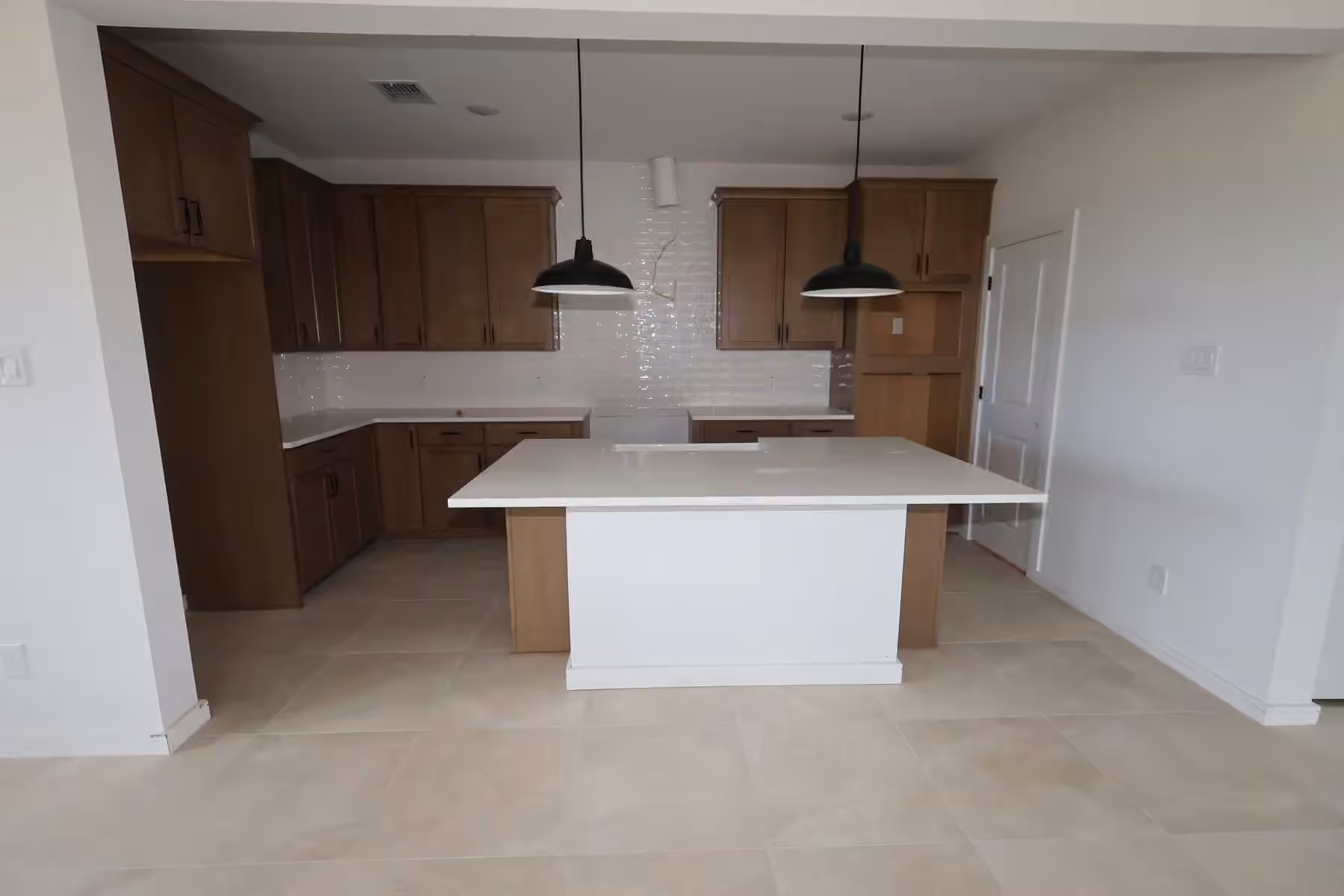 Photo 4 of 216 Dunovant Drive, Sealy, TX