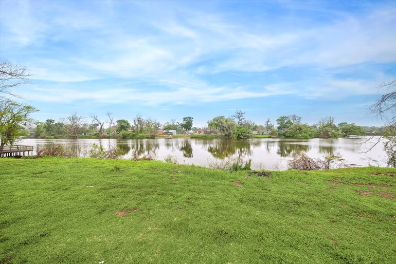 Photo of 201 Smilie Road Crossing Road, Angleton, TX 77515