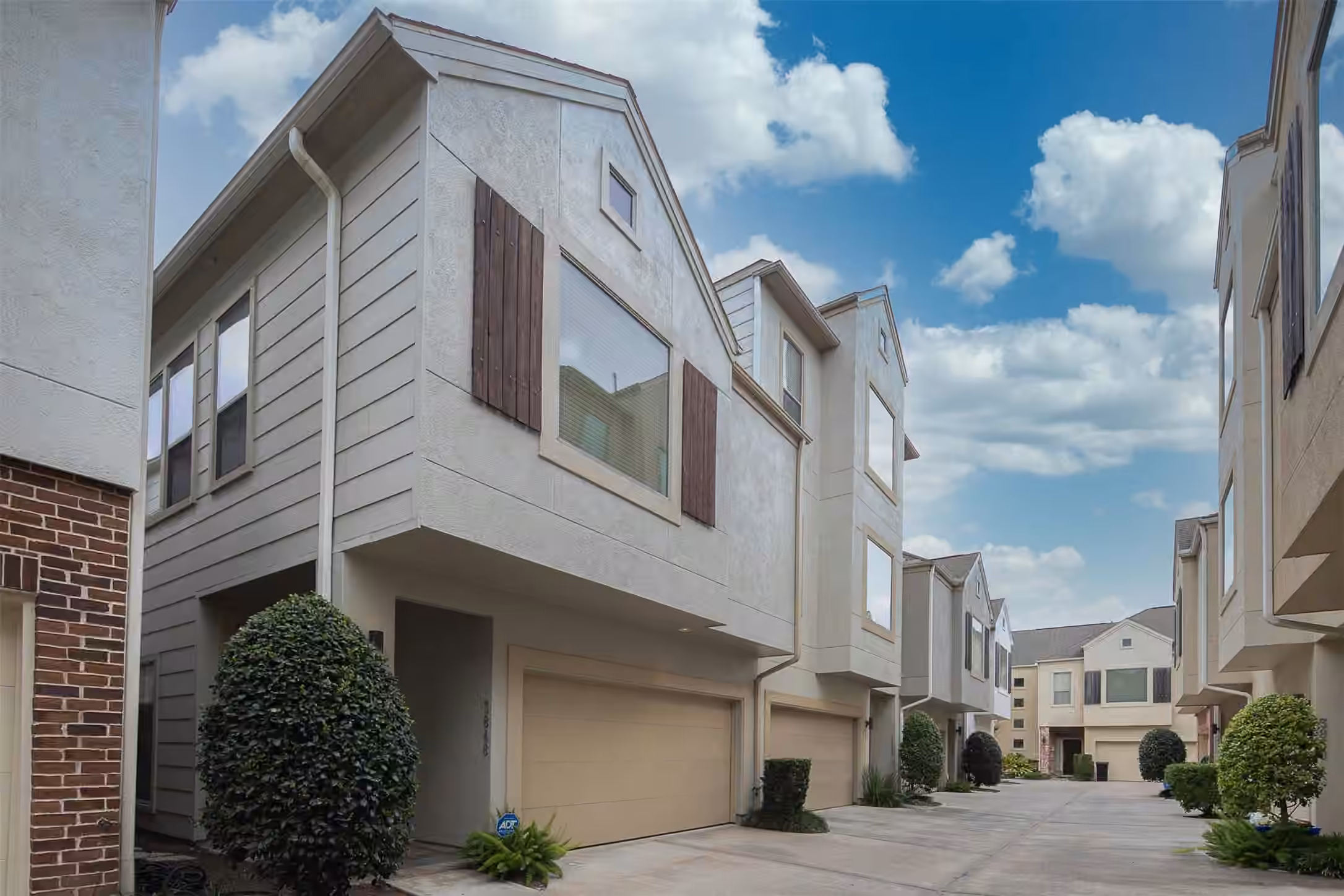 Photo 2 of 3848 Center Street, Houston, TX