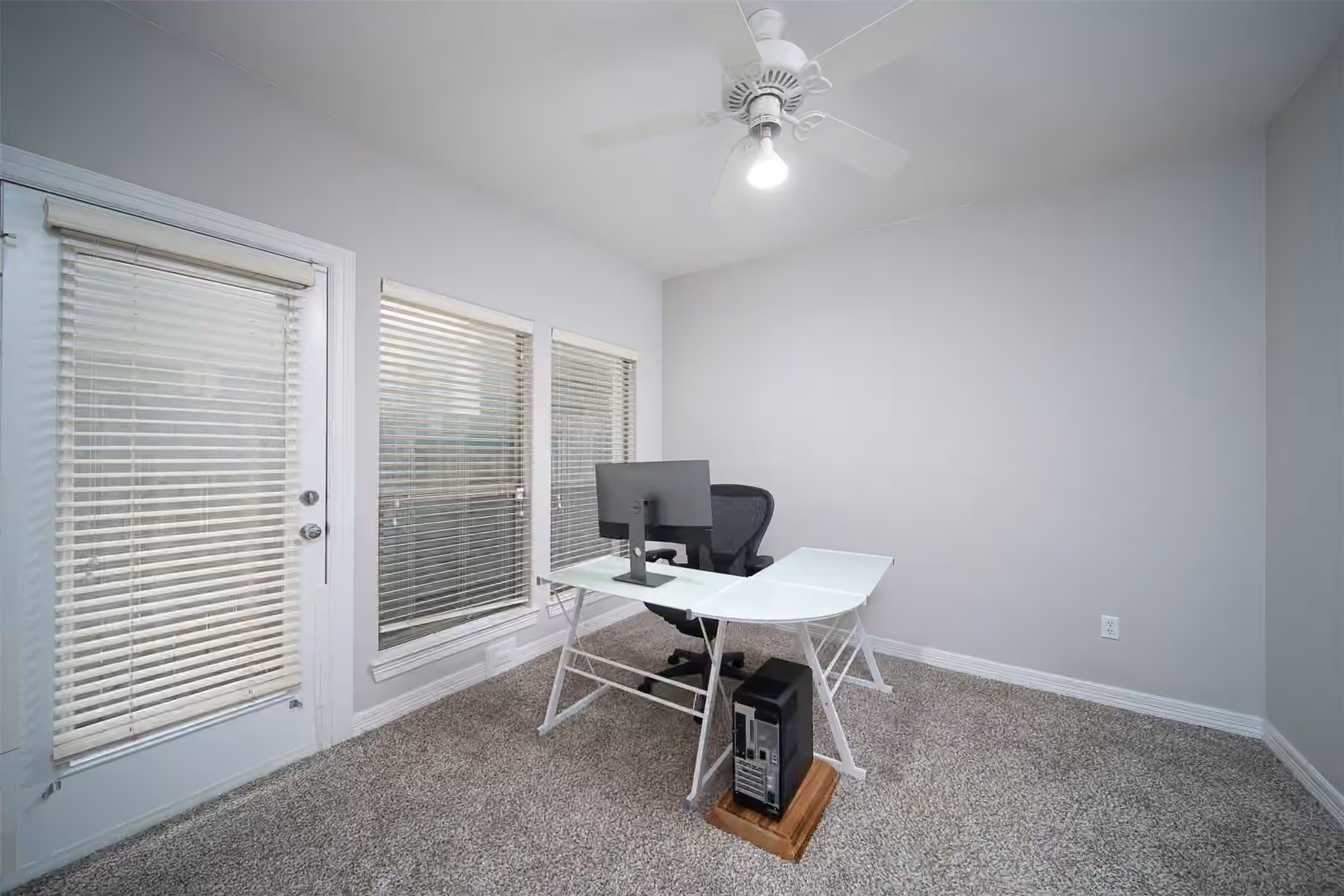 Photo 5 of 3848 Center Street, Houston, TX