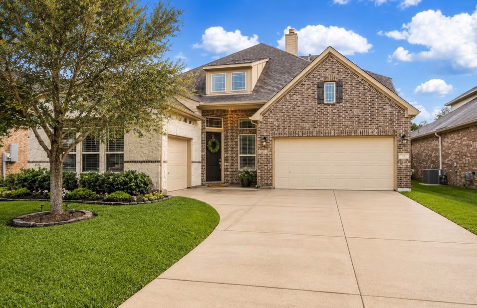 Photo of 310 Westwood Drive, League City, TX