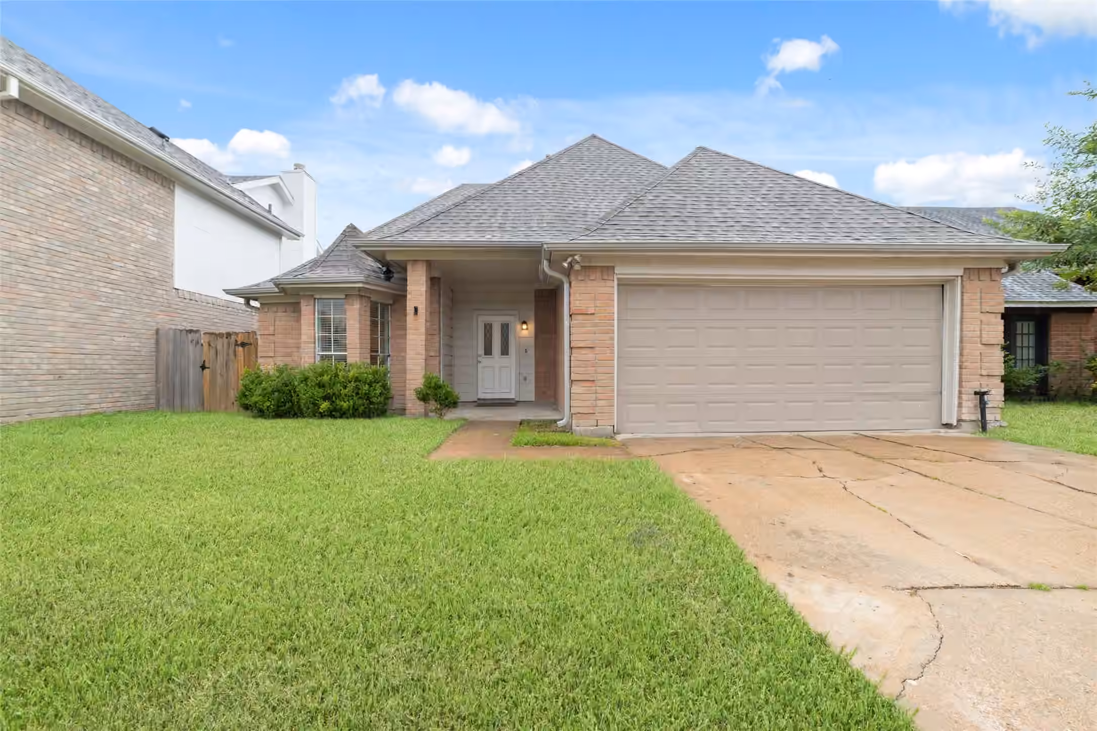 Photo of 13551 Pasa Robles Lane, Houston, TX
