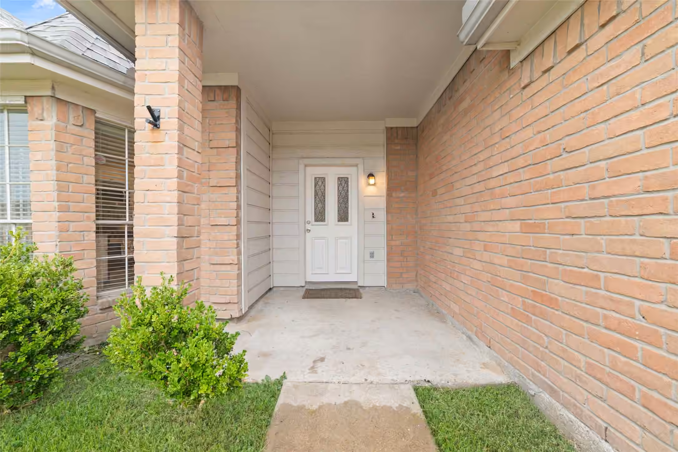 Photo 2 of 13551 Pasa Robles Lane, Houston, TX