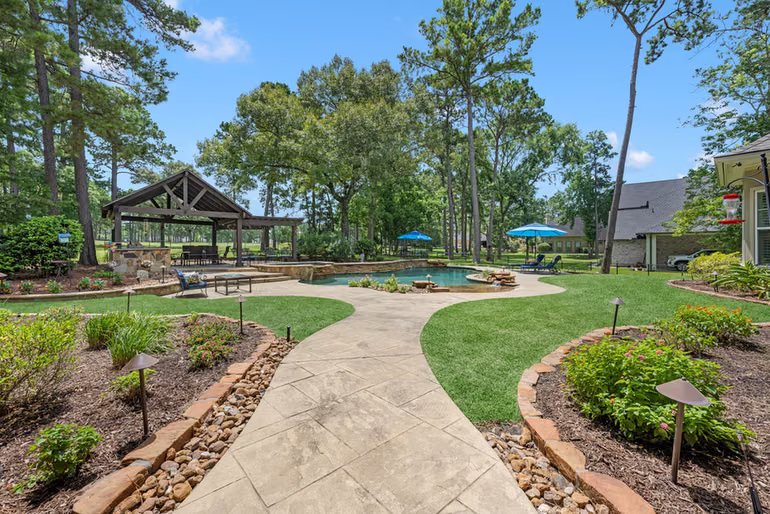 Photo 5 of 28232 Emerald Oaks, Magnolia, TX