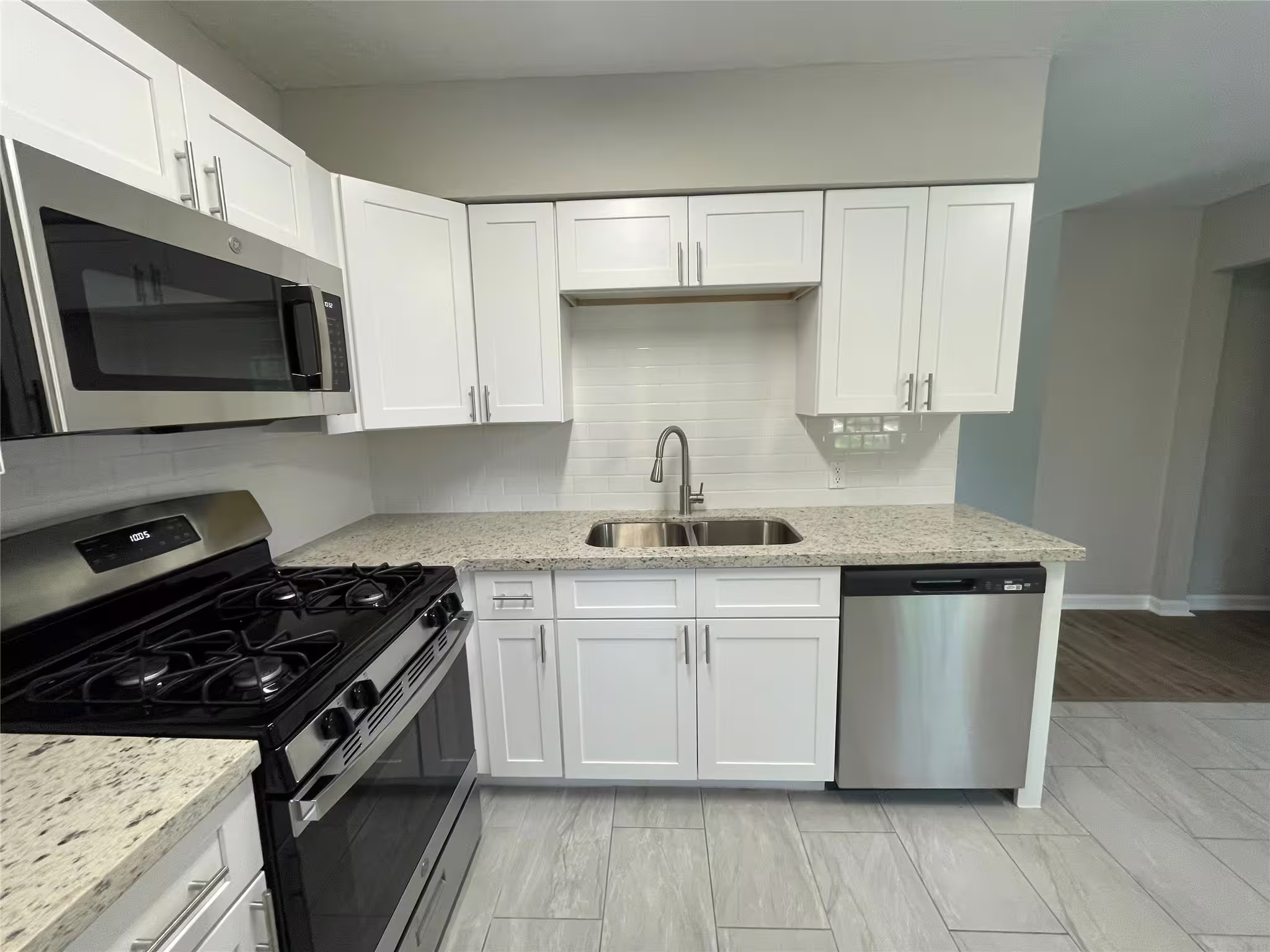 Photo 6 of 7634 Belbay Street, Houston, TX
