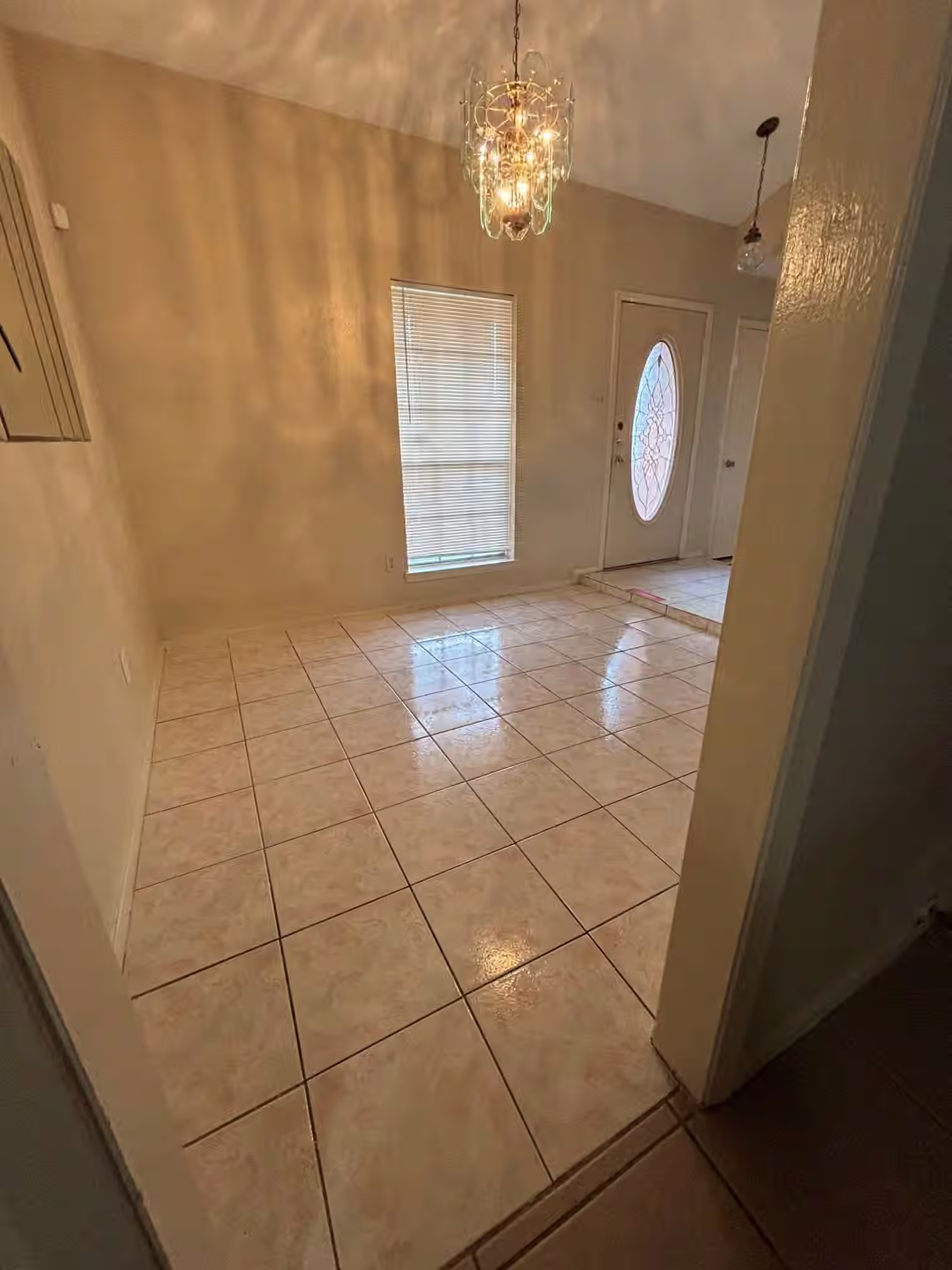 Photo 5 of 811 Whispering Pine Drive, Missouri City, TX