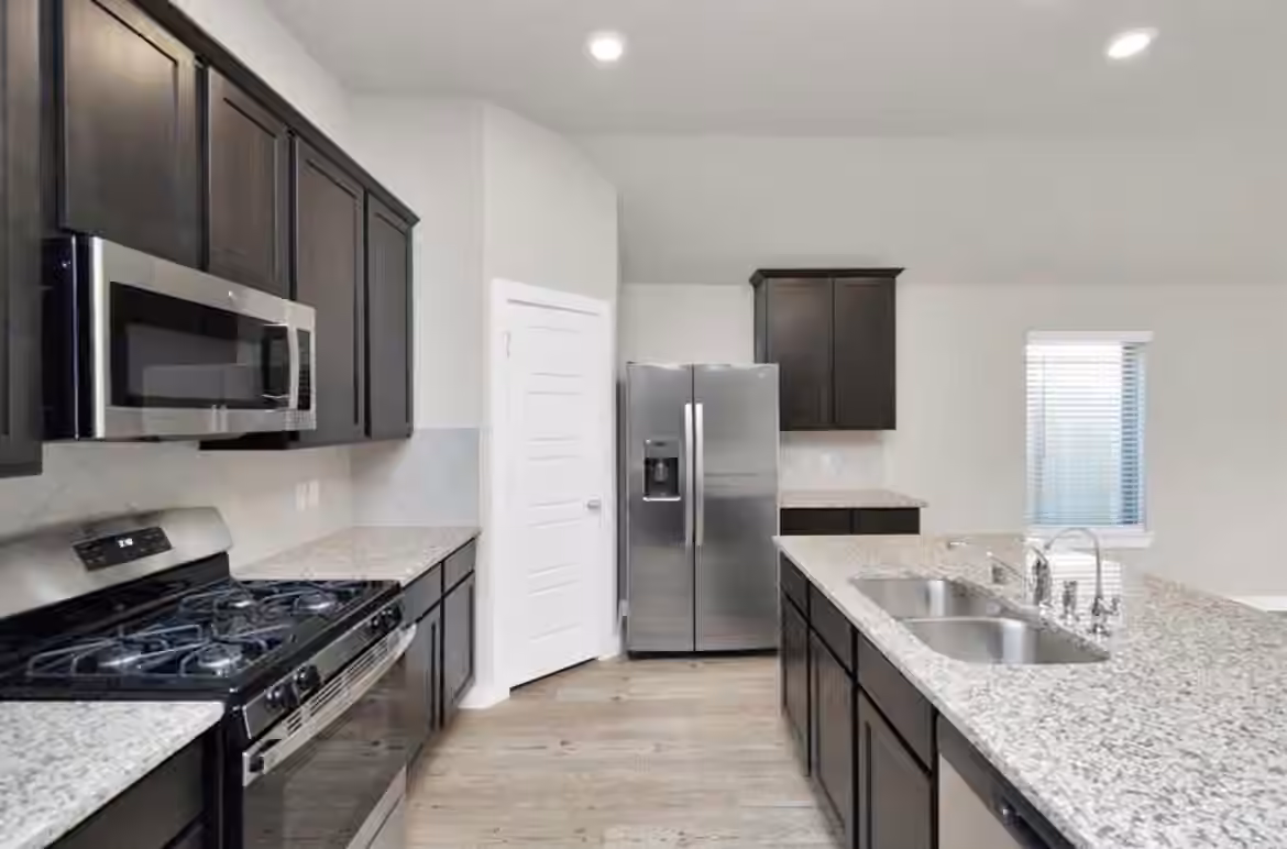 Photo 5 of 2627 Border Cove Circle, Fresno, TX