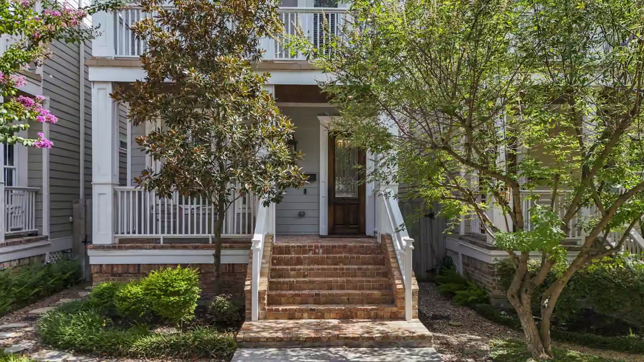 Photo 3 of 218 E 27th Street A, Houston, TX