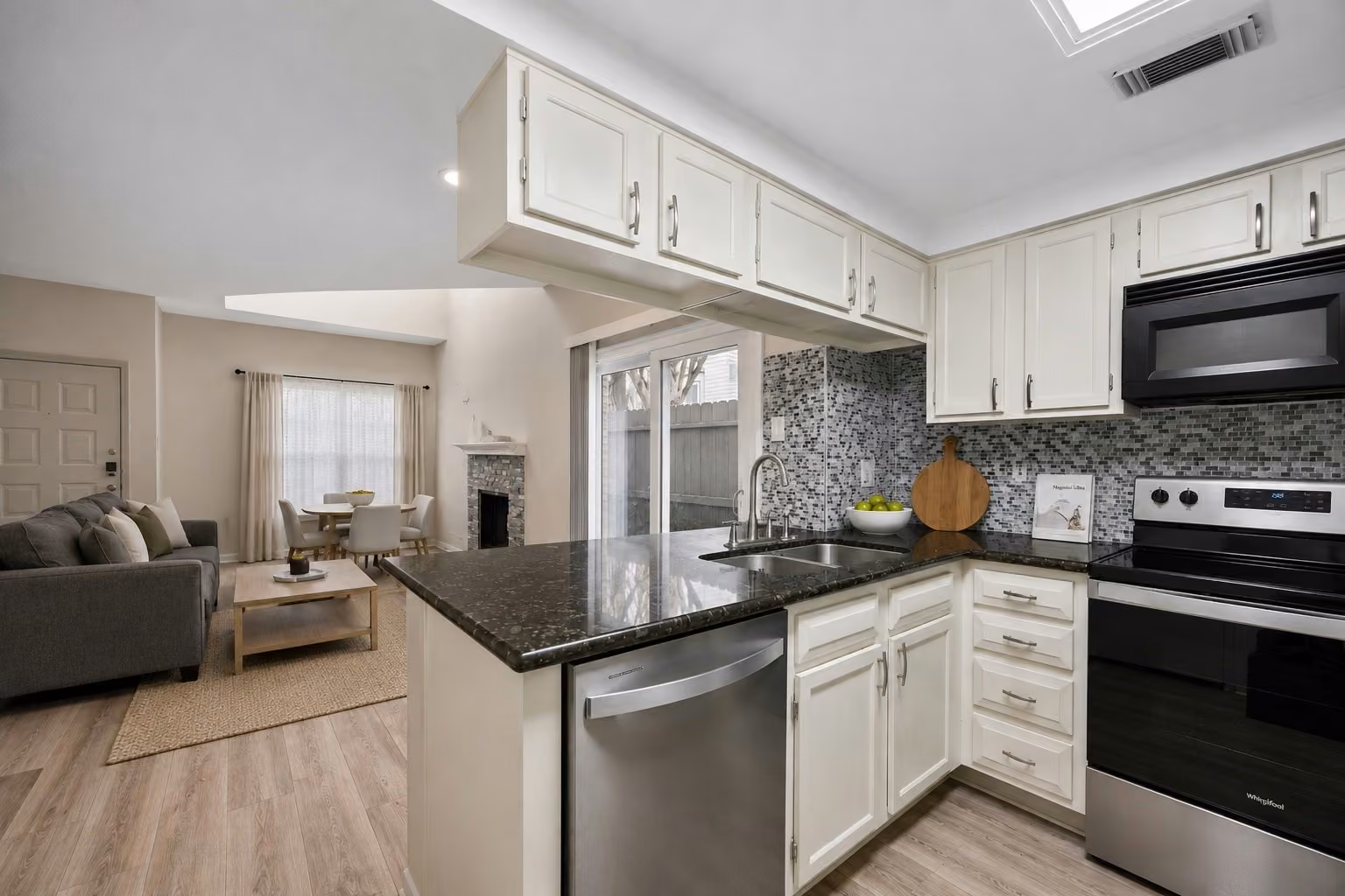 Photo 5 of 1829 Augusta Drive 19, Houston, TX