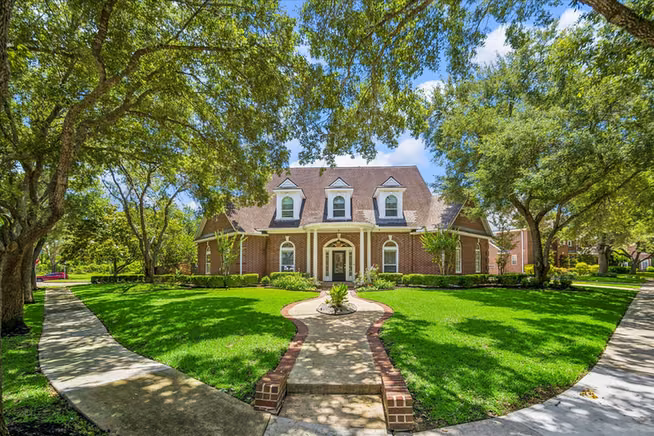 Photo of 4003 Woodbriar Court, Sugar Land, TX