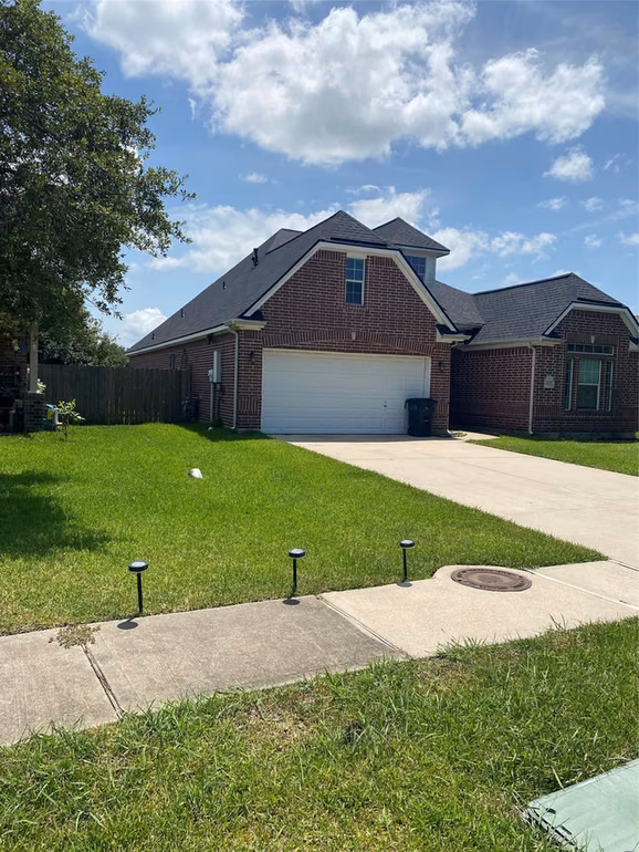 Photo 2 of 3131 Sun Terrace Lane, League City, TX