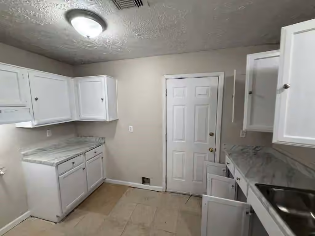 Photo 4 of 16528 Monte Carlo Lane, Houston, TX