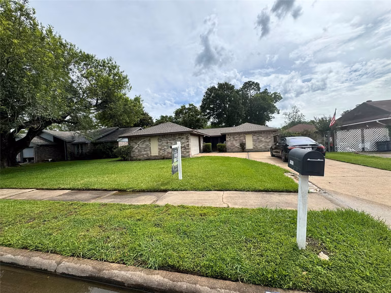 Photo of 10415 Sageburrow Drive, Houston, TX 77089