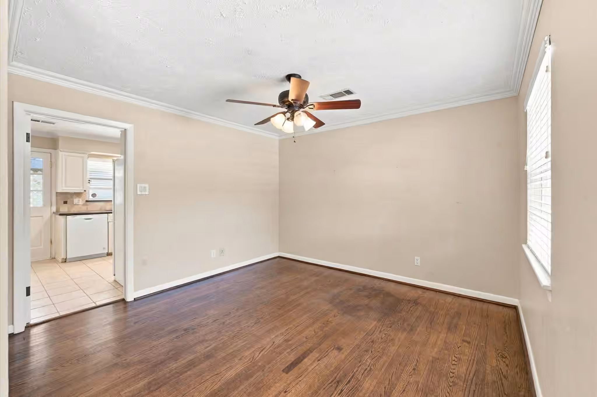 Photo 7 of 3731 Latma Drive, Houston, TX