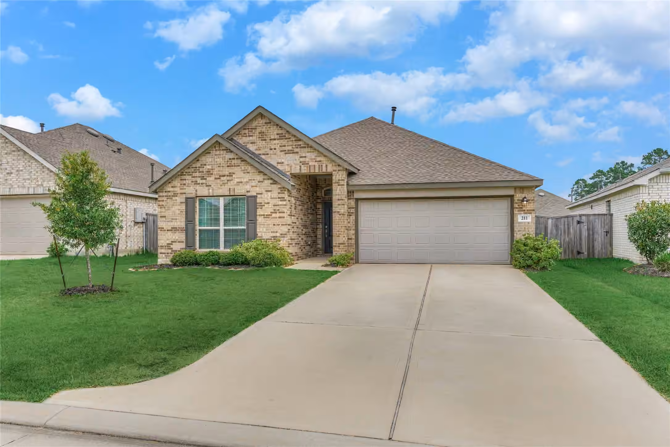 Photo 3 of 211 Garnett Street, Magnolia, TX