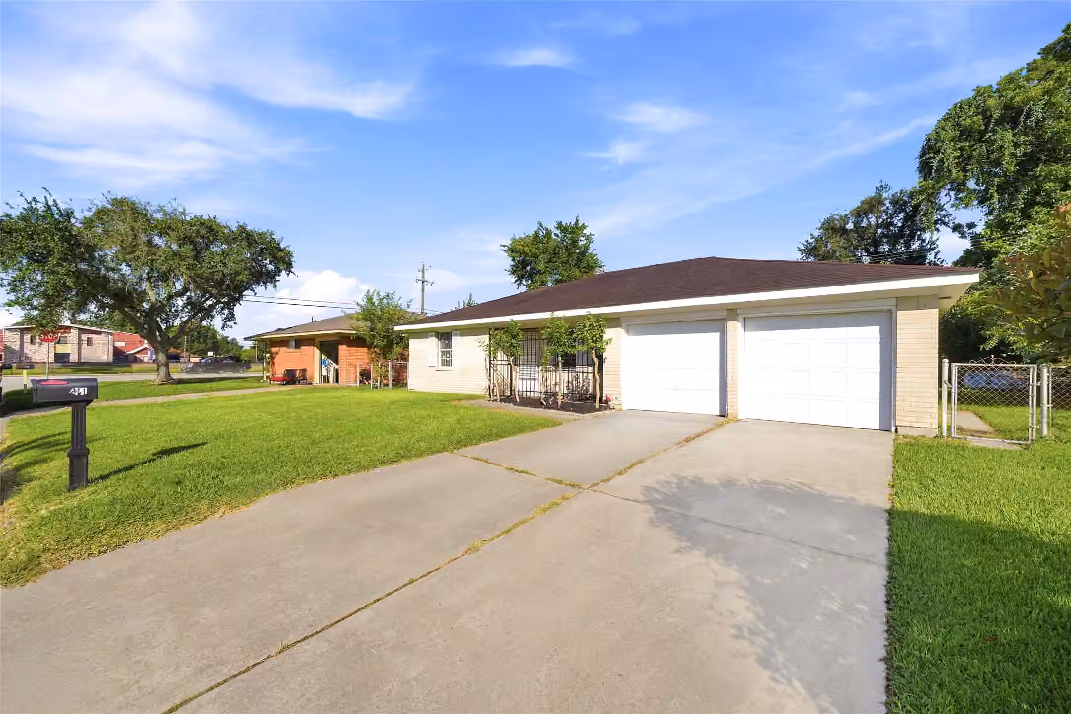 Photo 6 of 211 ESTELLE Circle, Texas City, TX