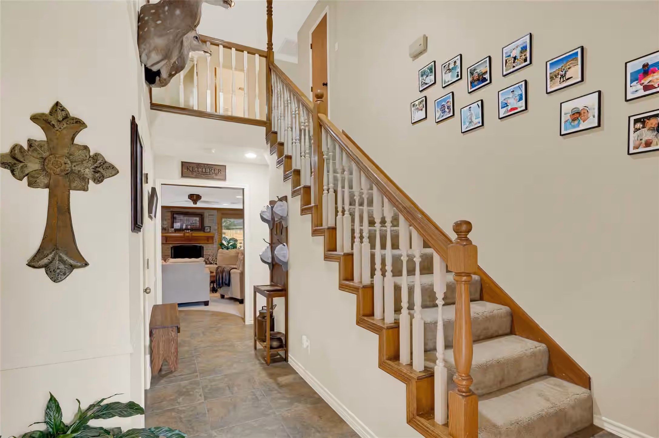 Photo 4 of 12926 Lake Mist Drive, Cypress, TX