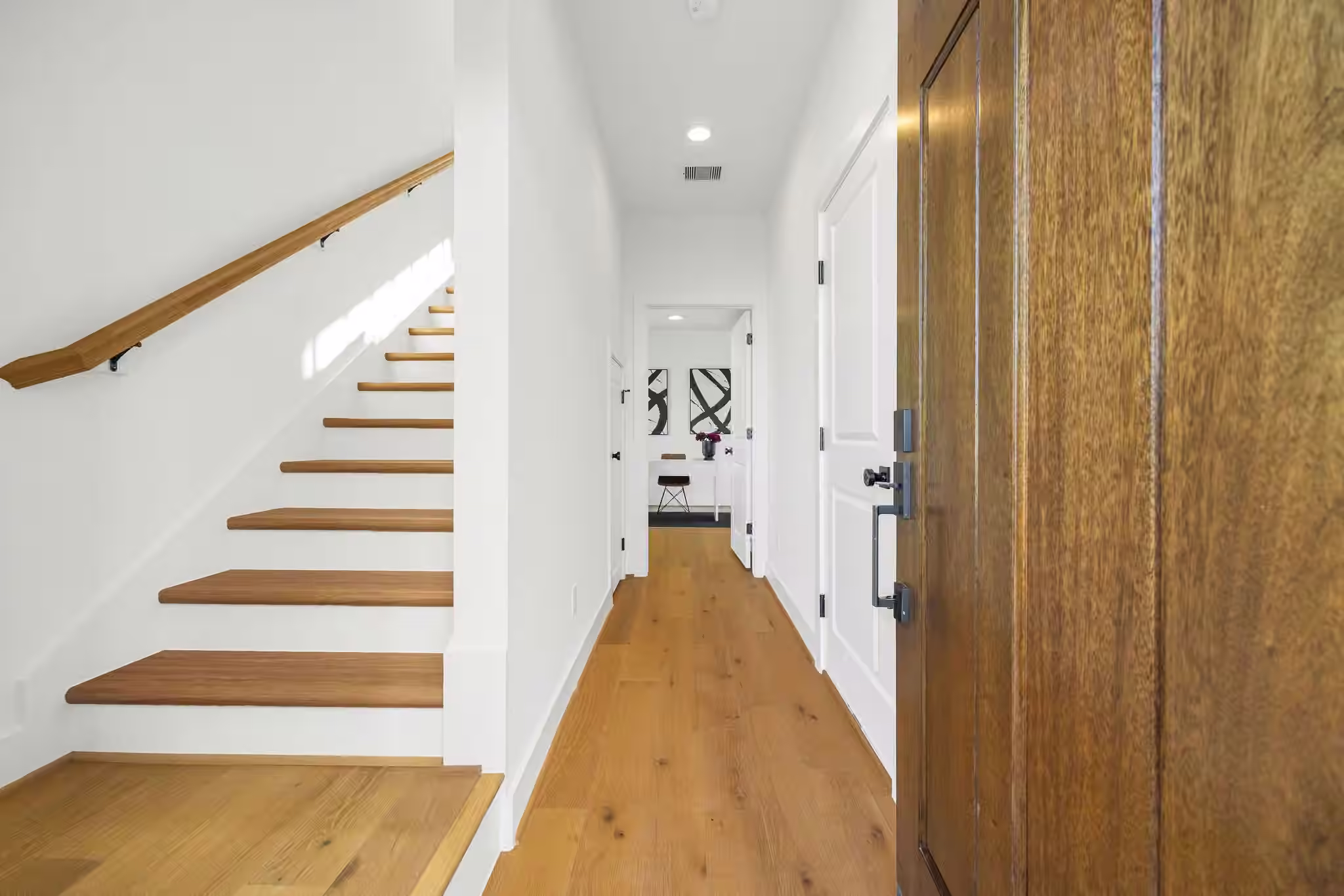 Photo 6 of 2810 Mills Street, Houston, TX