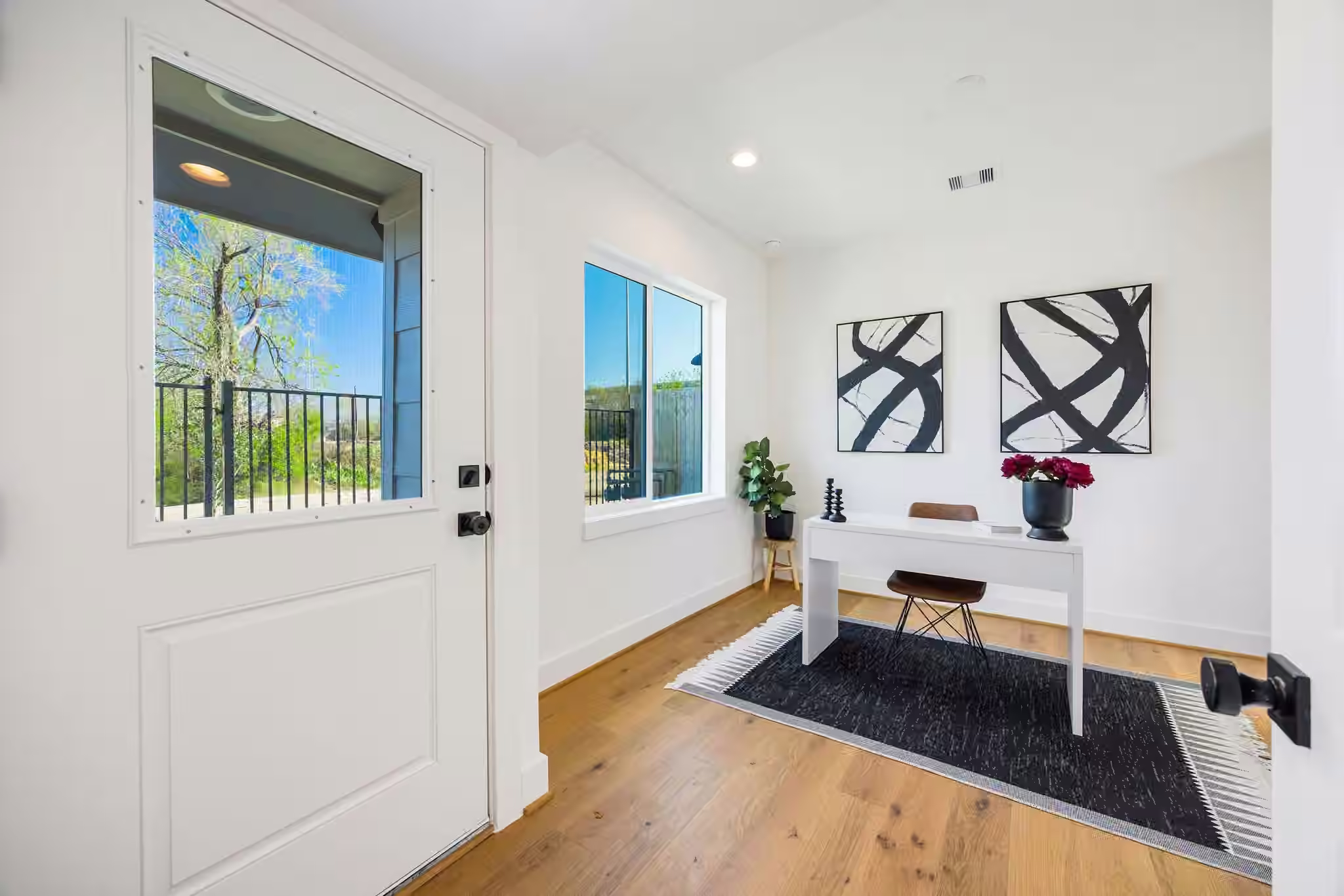 Photo 7 of 2810 Mills Street, Houston, TX