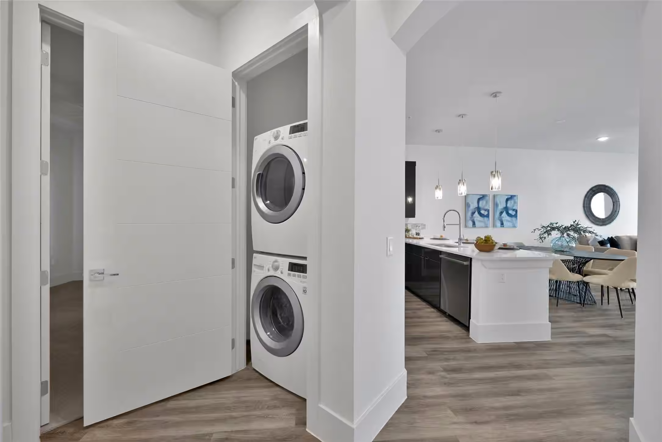 Photo 7 of 199 Waterpoint Court 303, Conroe, TX