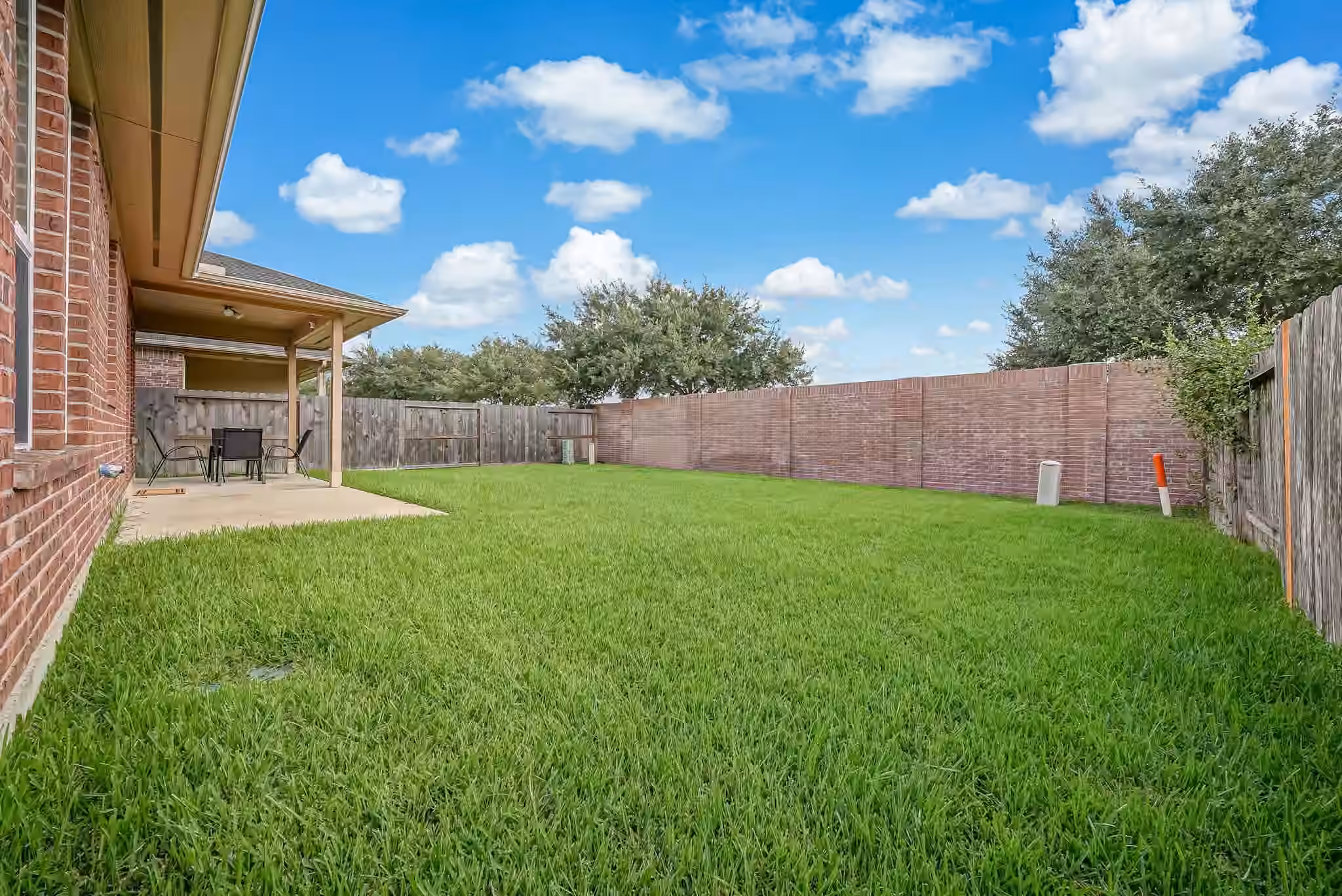 Photo 5 of 6835 Blue Glade Drive, Richmond, TX