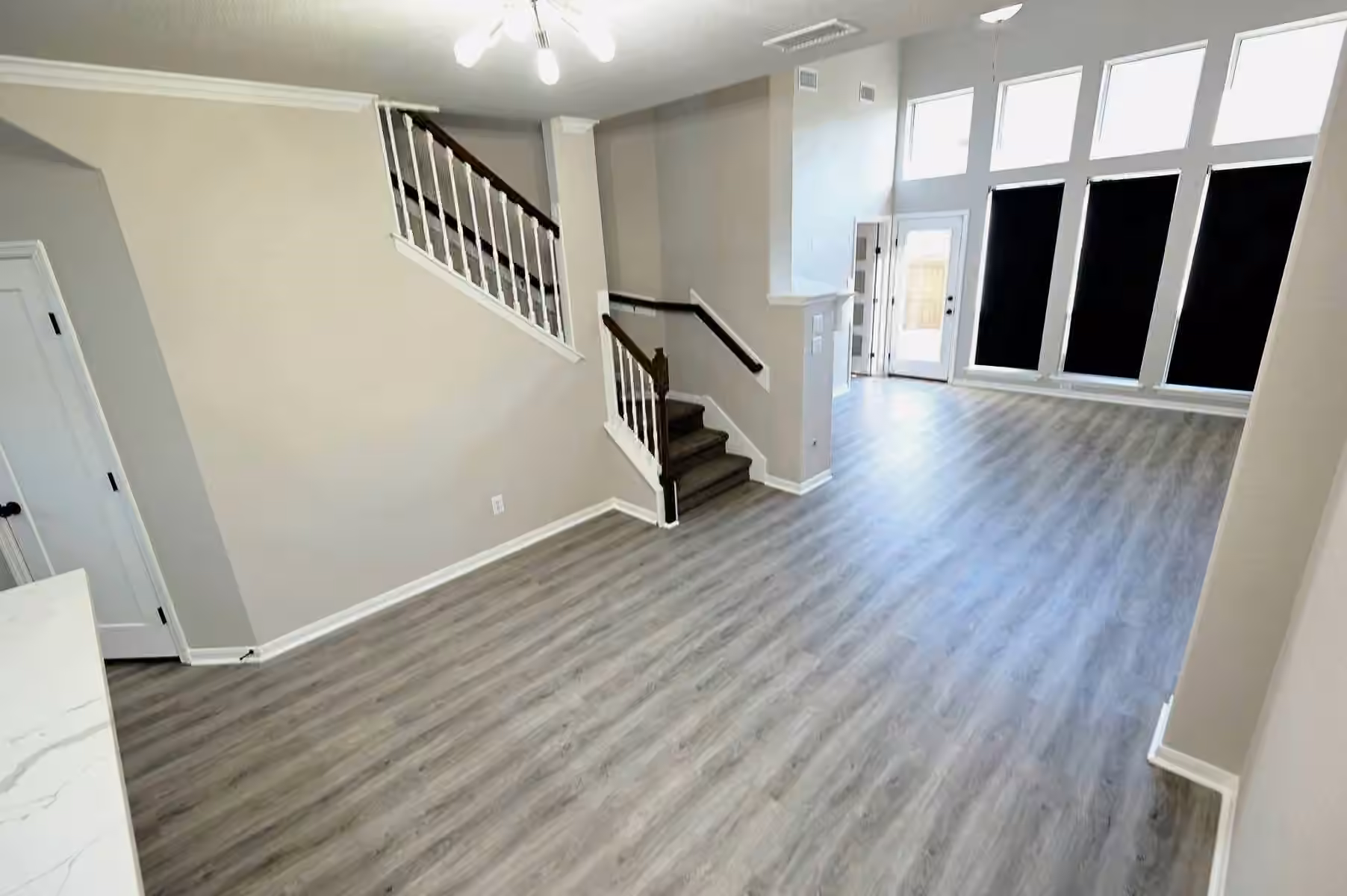 Photo 5 of 7823 Glenn Cliff Drive, Houston, TX