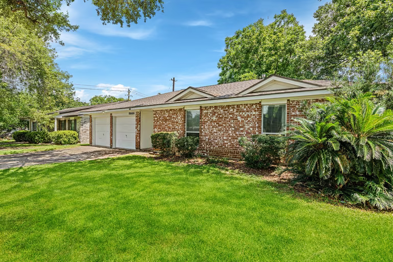 Photo 2 of 9666 Windswept Lane, Houston, TX