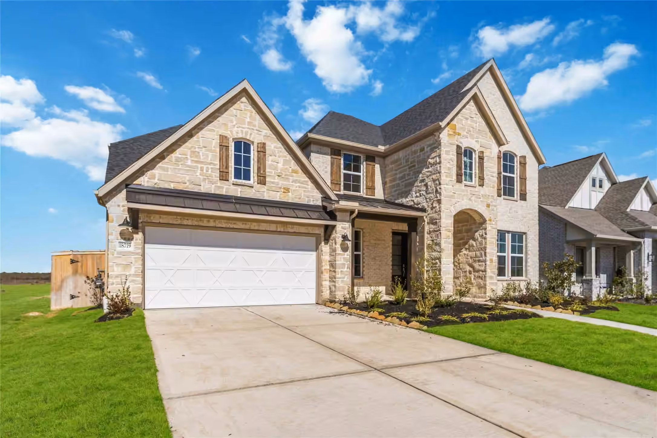 Photo 2 of 18719 Valencia Tangelo Street, Manvel, TX