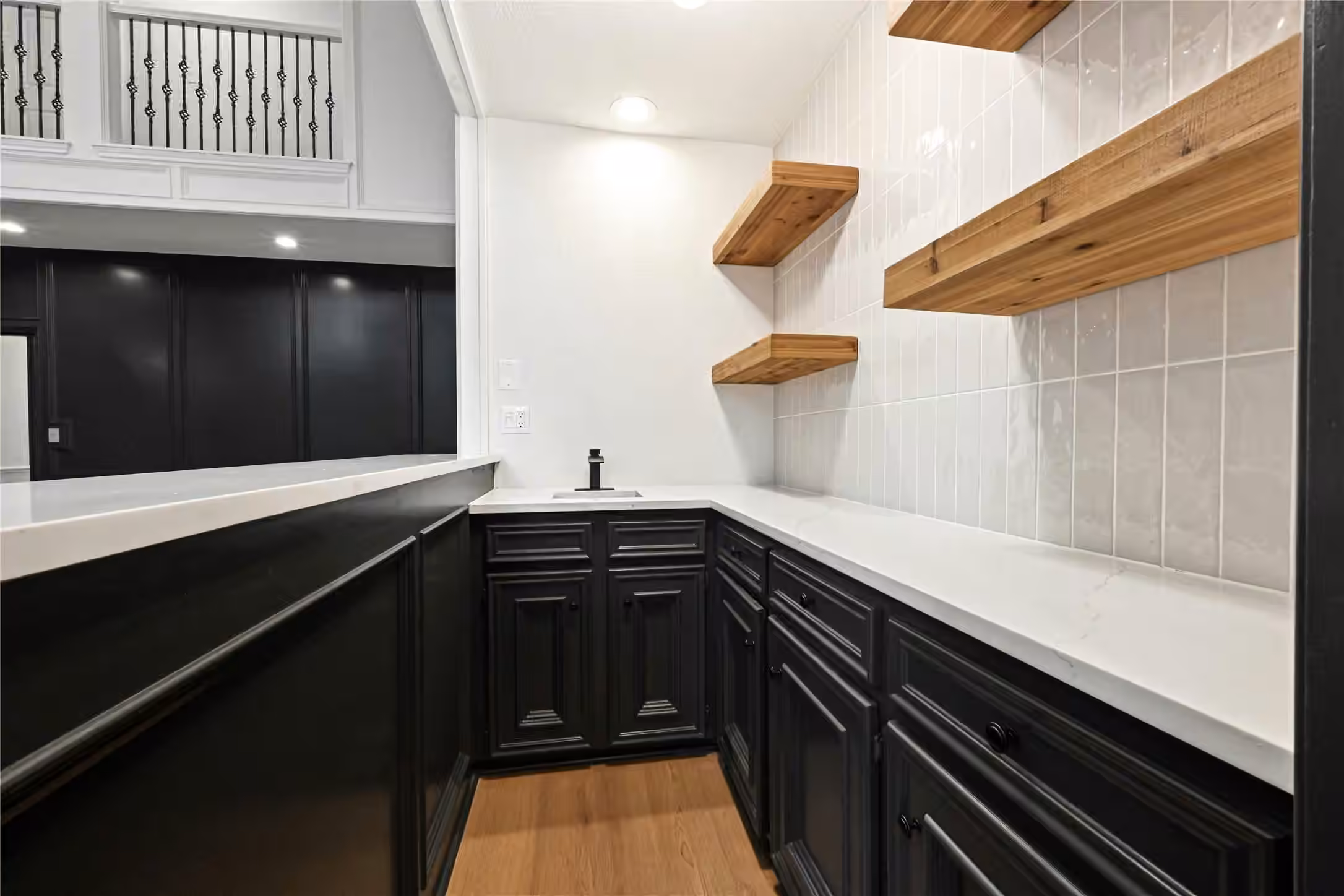 Photo 6 of 1422 Trace Dr, Houston, TX