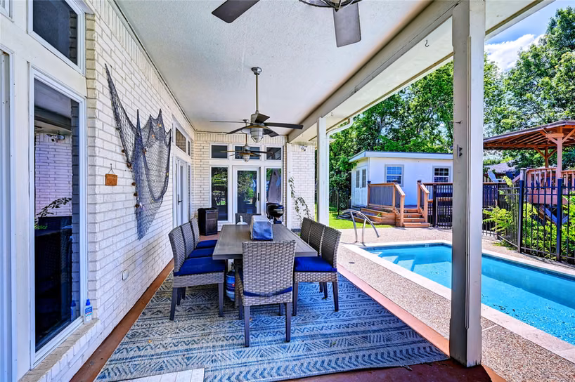 Photo 5 of 13586 Bunker Hill Drive, Willis, TX