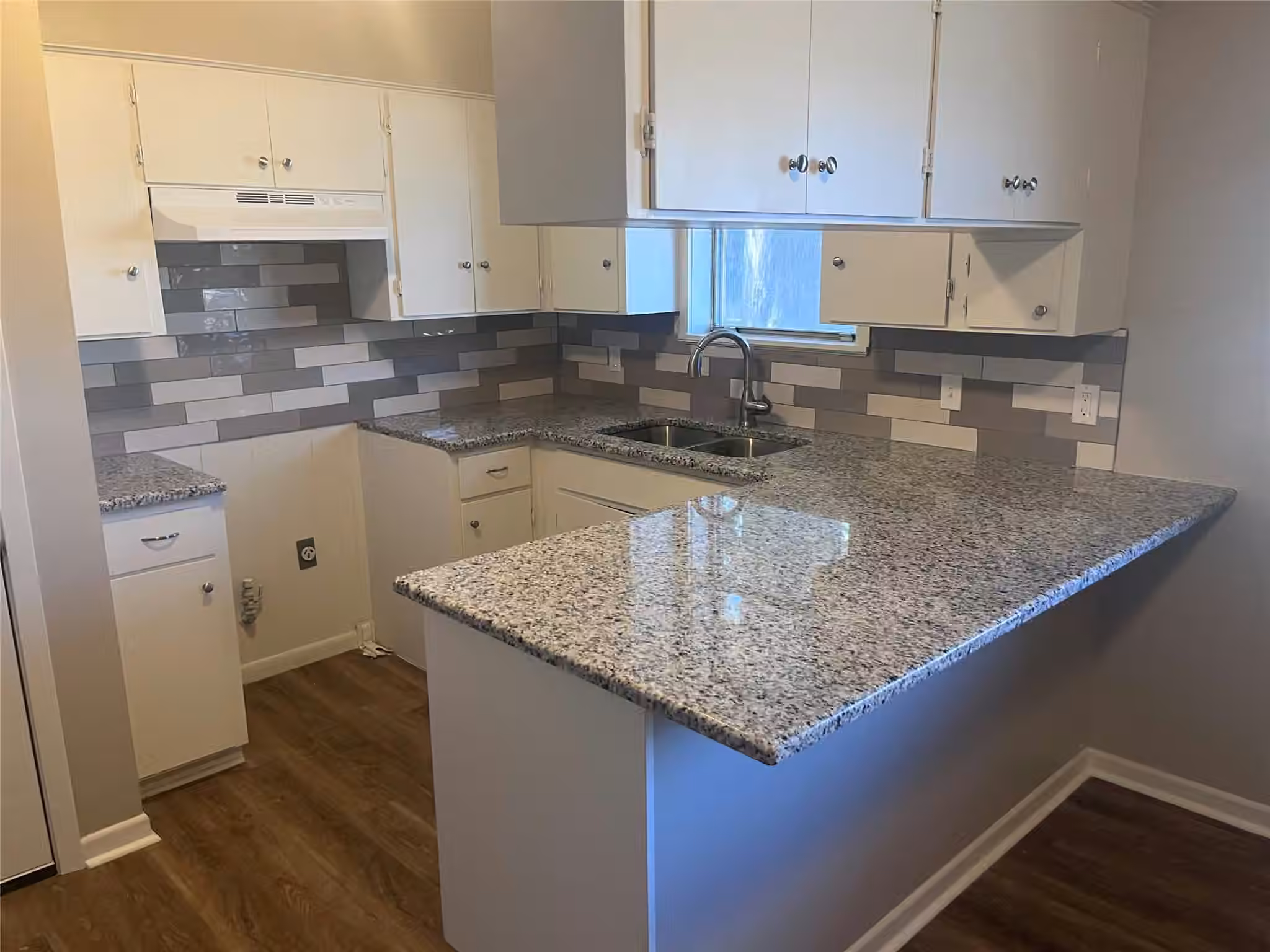Photo 3 of 211 Scott Court, Brenham, TX