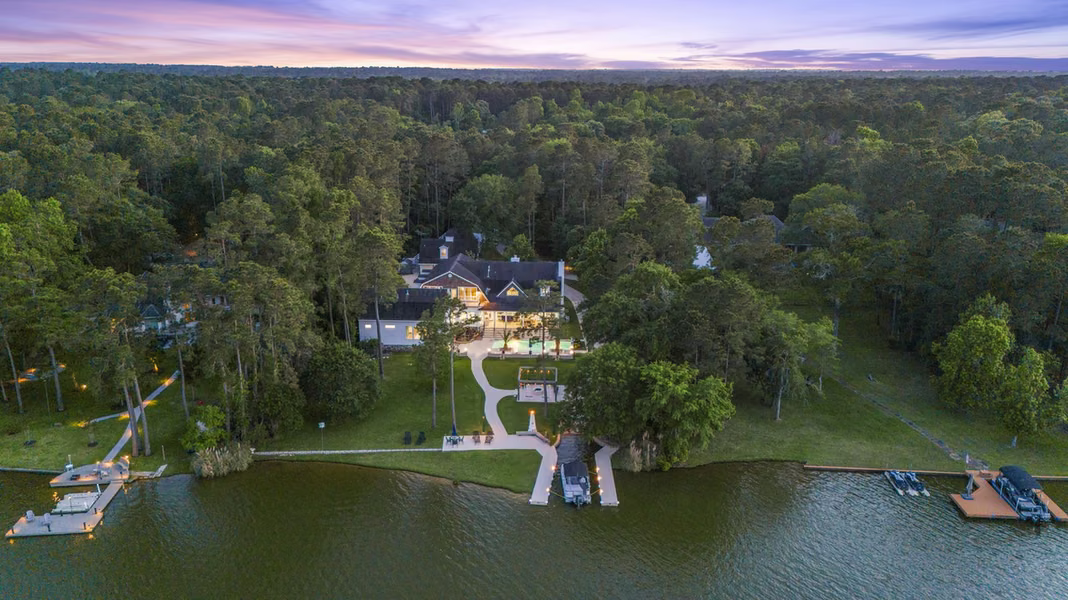 Photo of 20002 Indigo Lake Drive, Magnolia, TX 77355