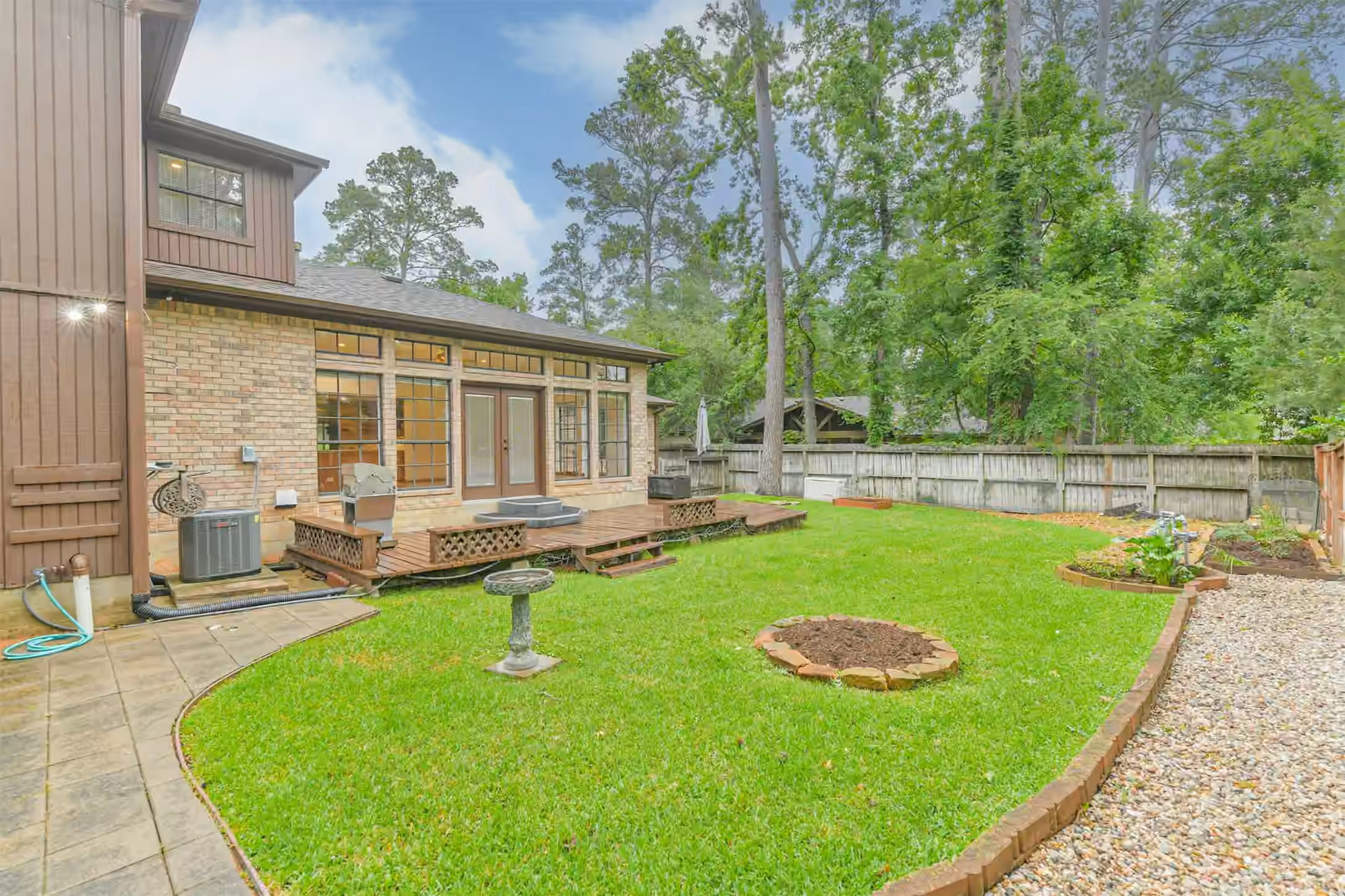 Photo 6 of 252 Springs Edge Drive, Montgomery, TX