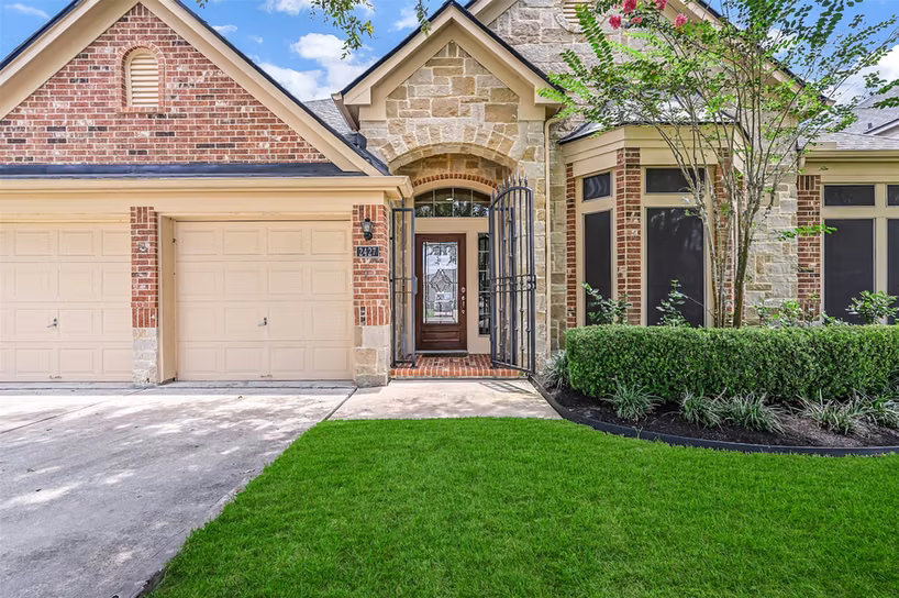 Photo 7 of 2427 Pioneer Oaks Drive, Fresno, TX