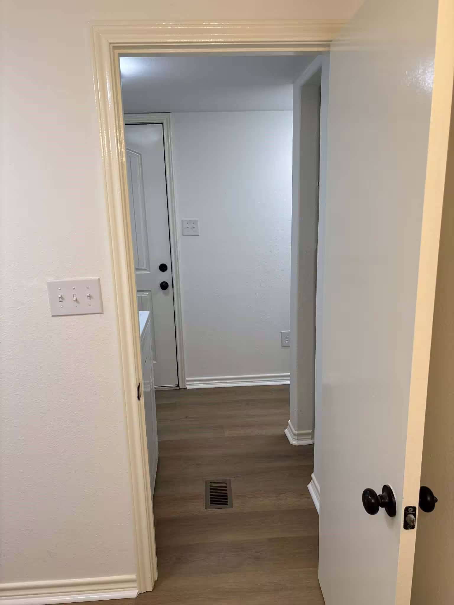 Photo 5 of 20402 Birchmont Drive, Guy, TX