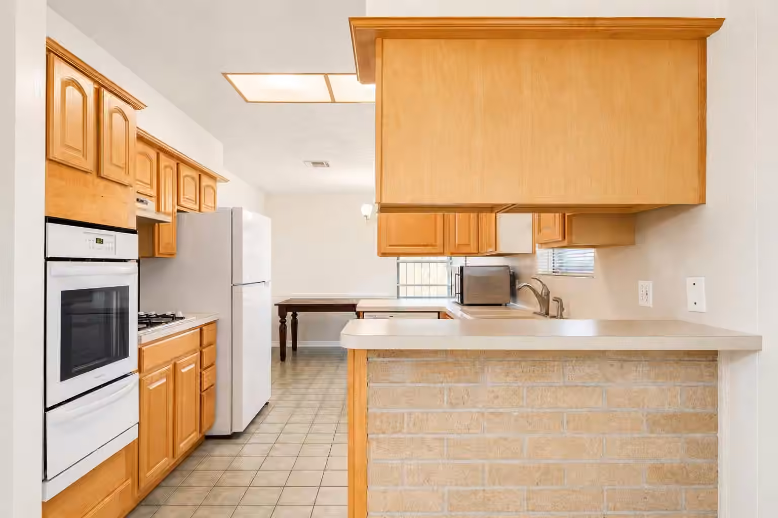 Photo 6 of 11011 Caribbean Lane, Houston, TX