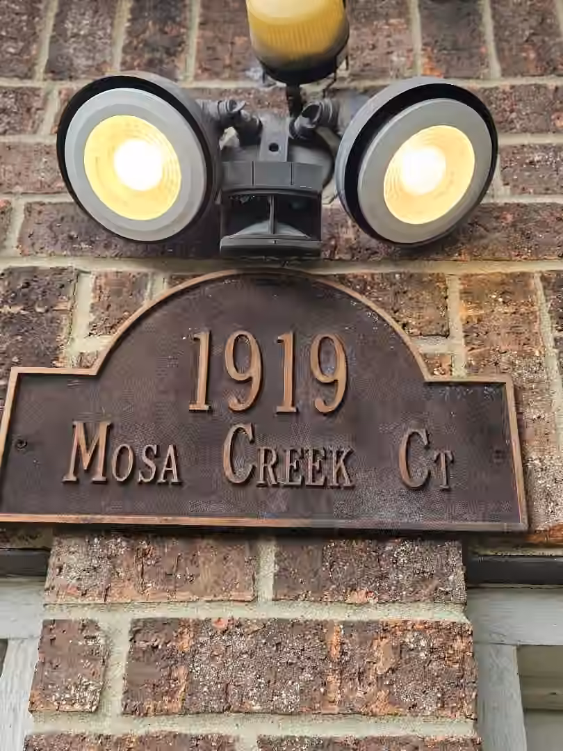 Photo 4 of 1919 Mosa Creek Court, Houston, TX