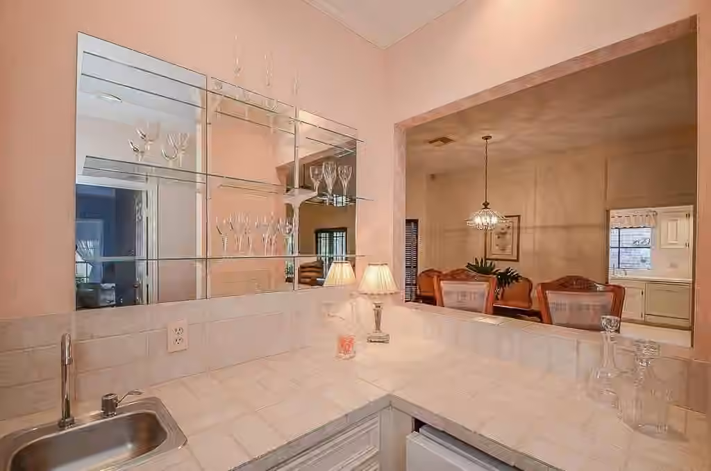 Photo 5 of 1919 Mosa Creek Court, Houston, TX