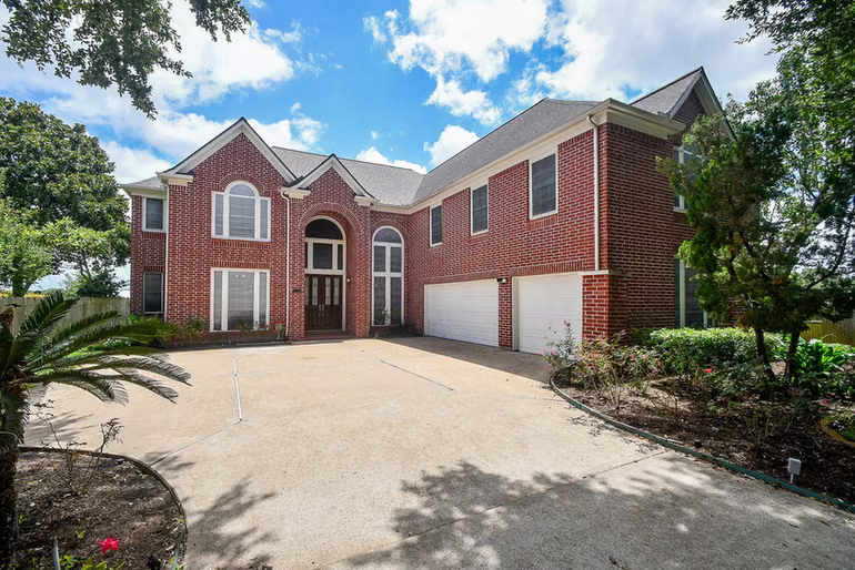 Photo 3 of 4202 Lakewood Court, Missouri City, TX