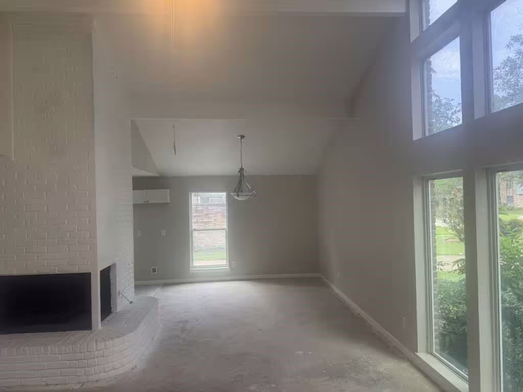 Photo 4 of 14911 Walters Road, Houston, TX