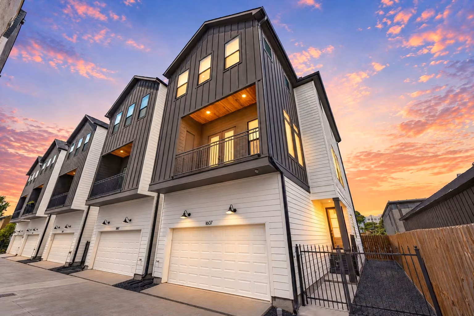 Photo of 1607 W 25th Street, Houston, TX 77008