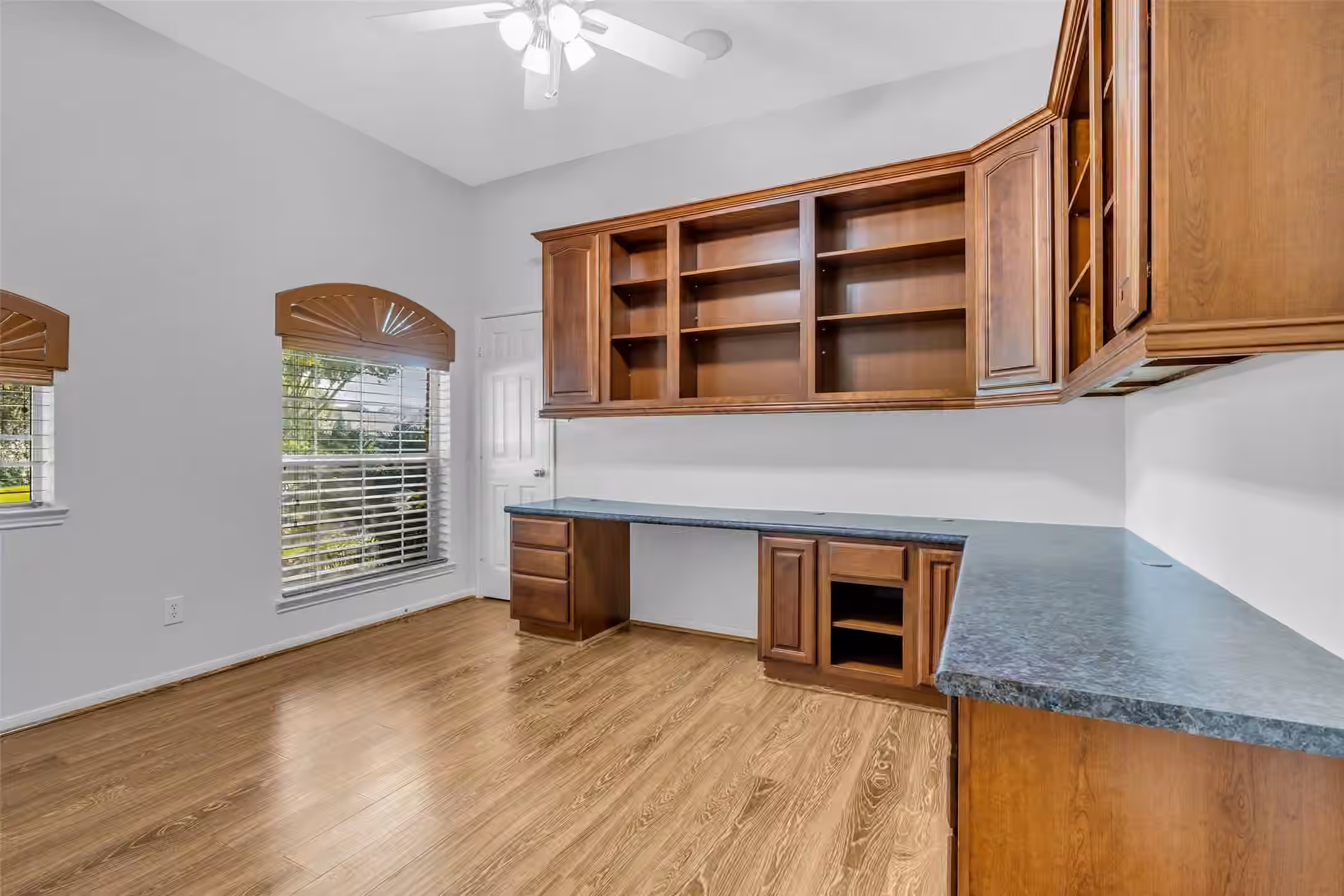 Photo 5 of 12807 Winding Manor Drive, Houston, TX