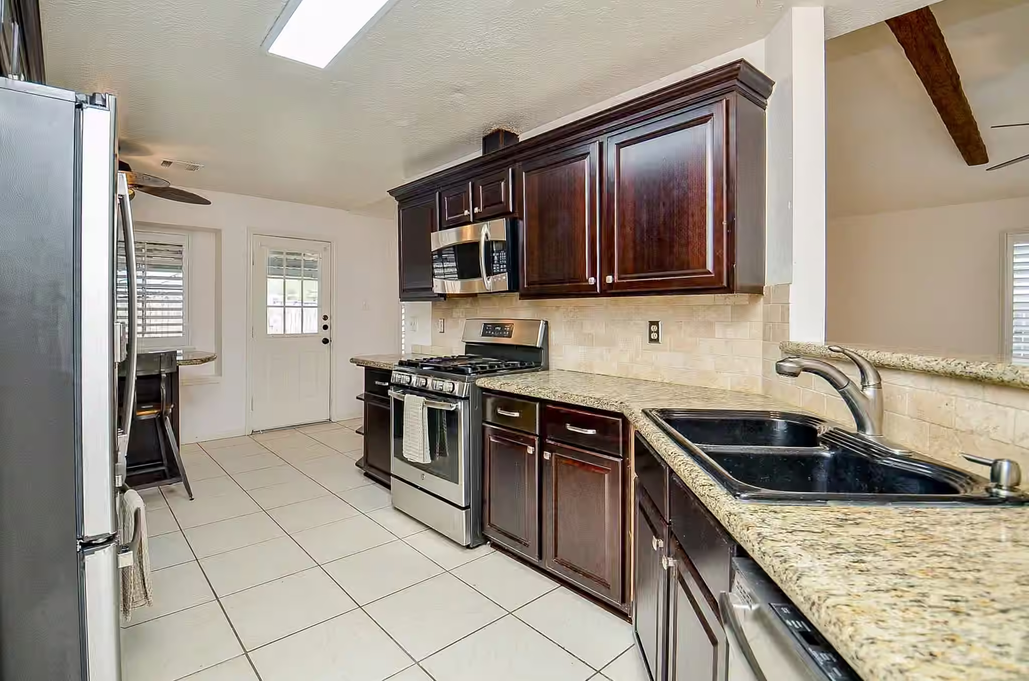 Photo 4 of 2902 Silent Drive, Sugar Land, TX