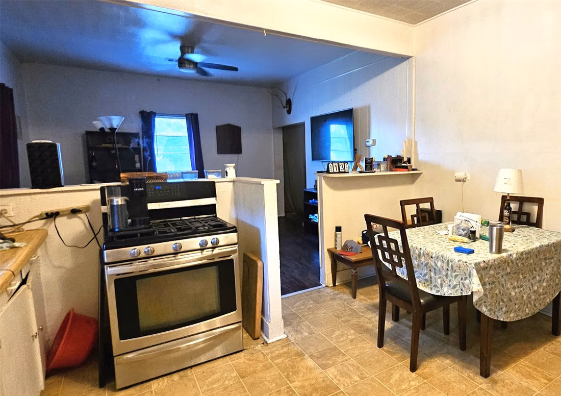 Photo 6 of 1131 2nd Avenue S, Texas City, TX
