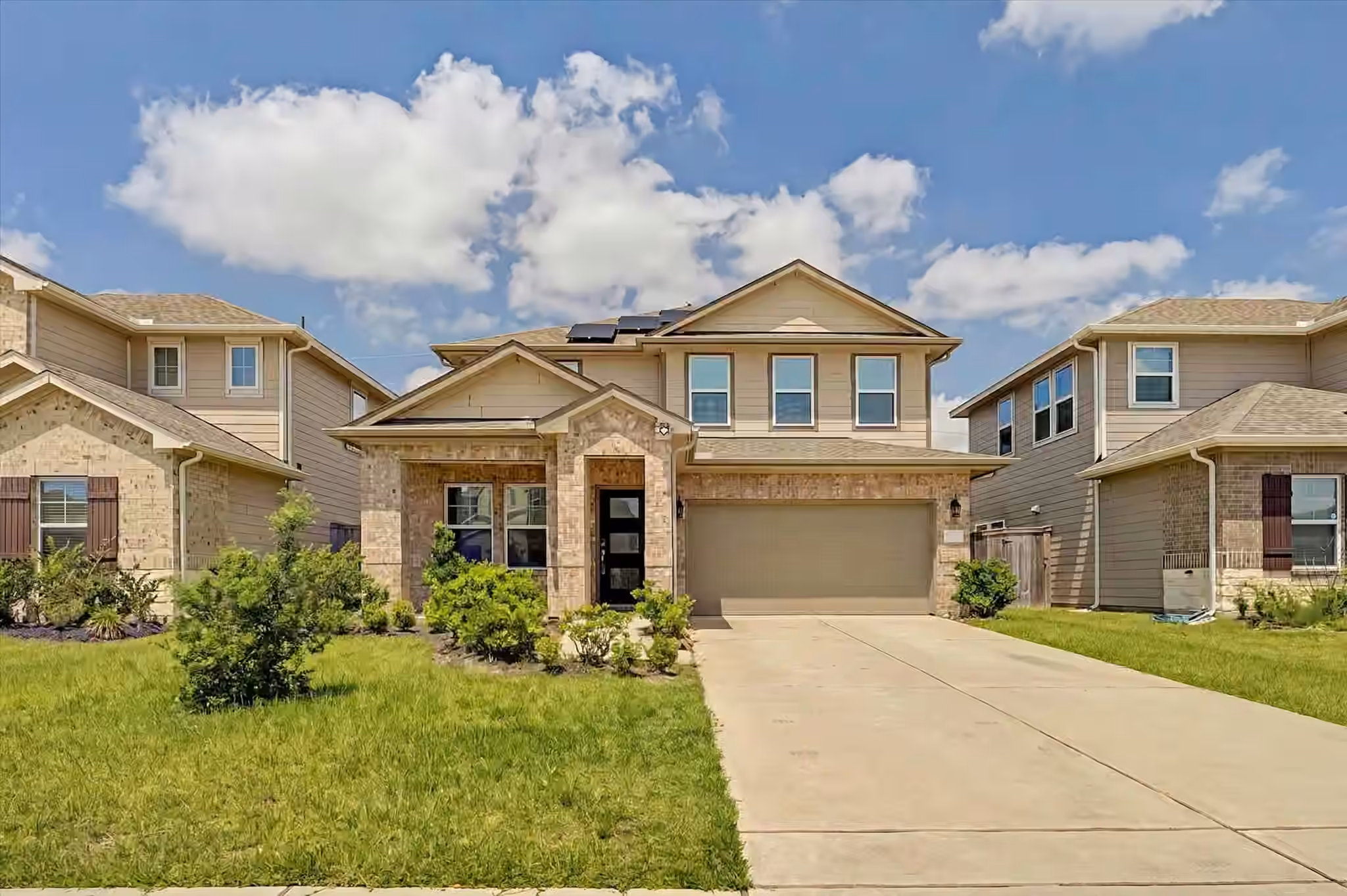 Photo 2 of 6918 Lebec Dr, Rosharon, TX