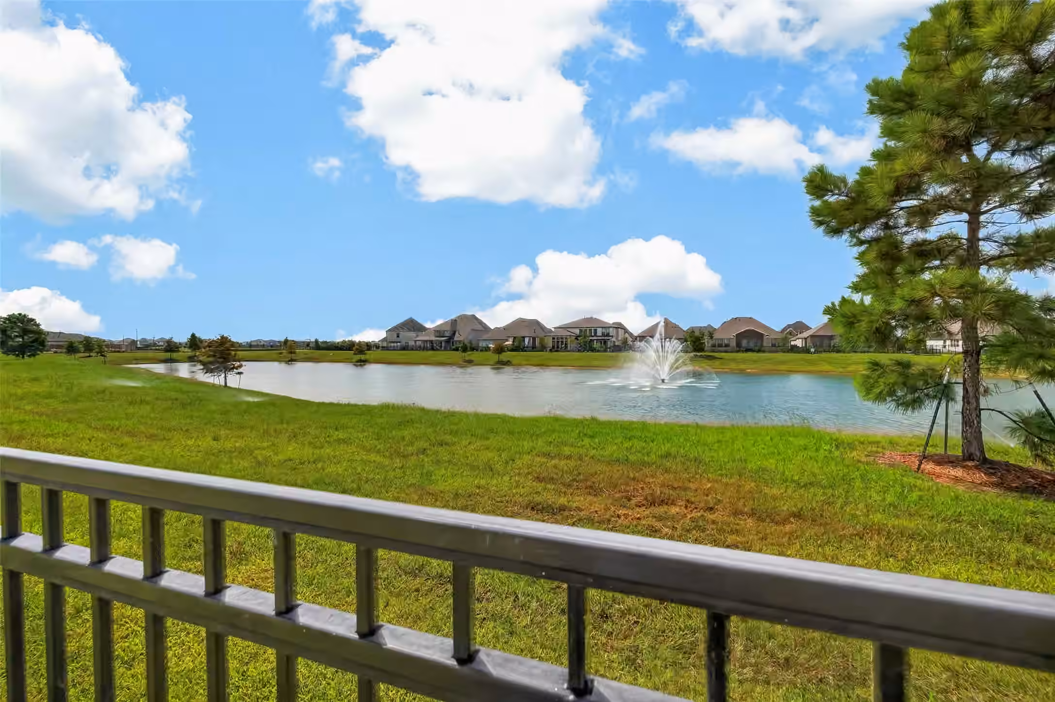 Photo 4 of 633 Cape Capri Drive, Katy, TX