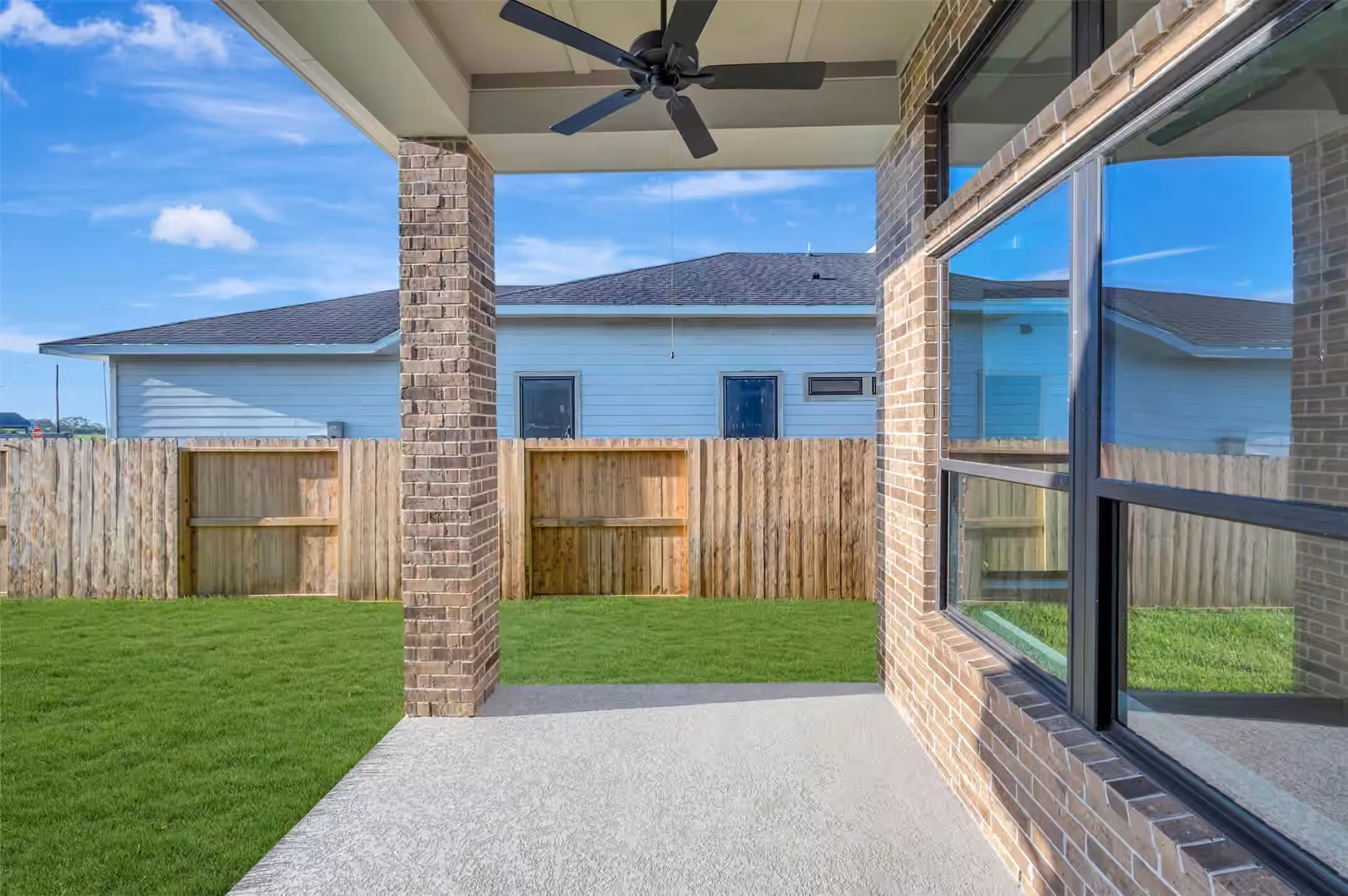 Photo 6 of 2710 Cottage Park Drive, Missouri City, TX